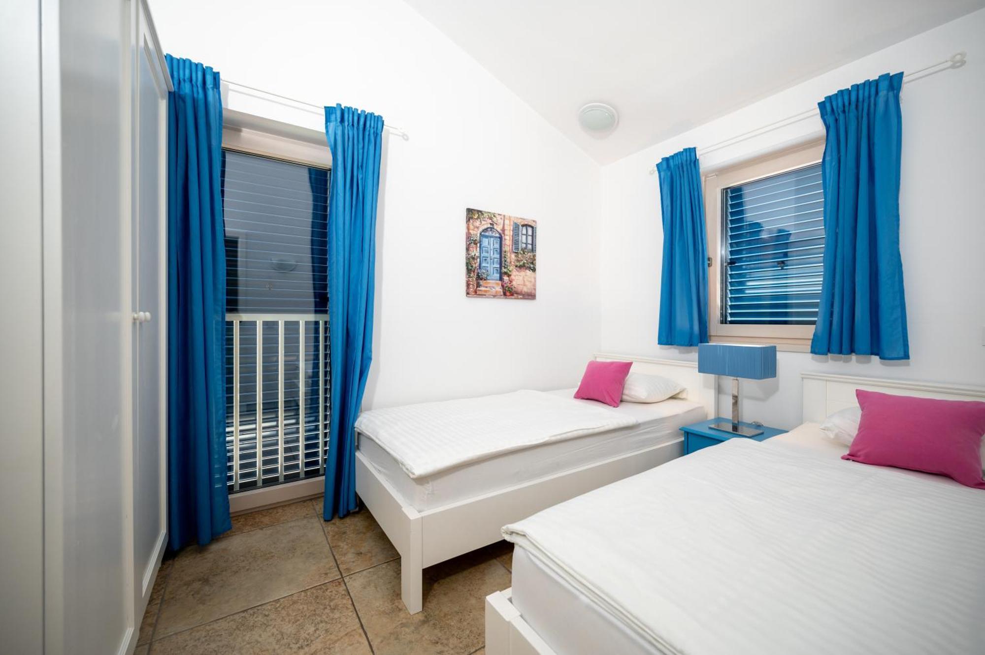 Adorami Apartments Baška Szoba fotó
